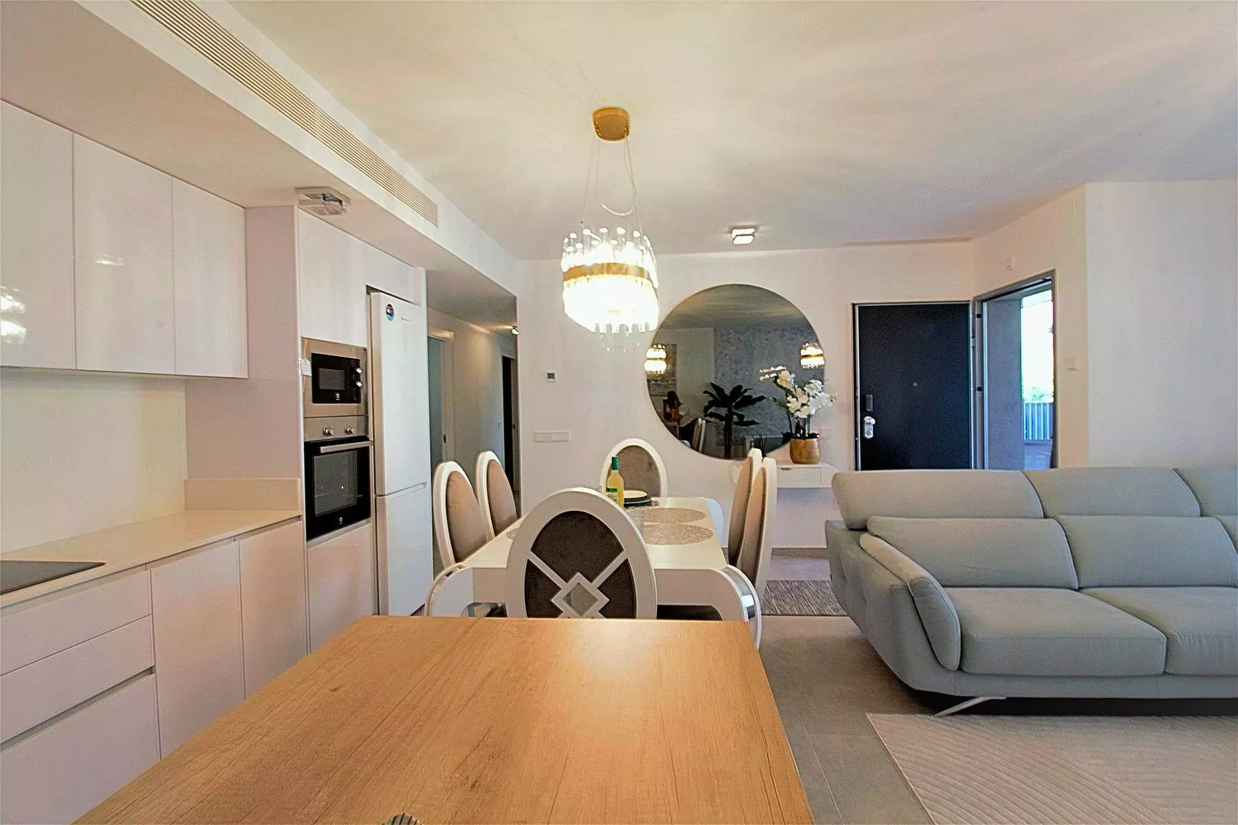 3-bedroom Apartment In Santa Pola, Spain (93 M²)