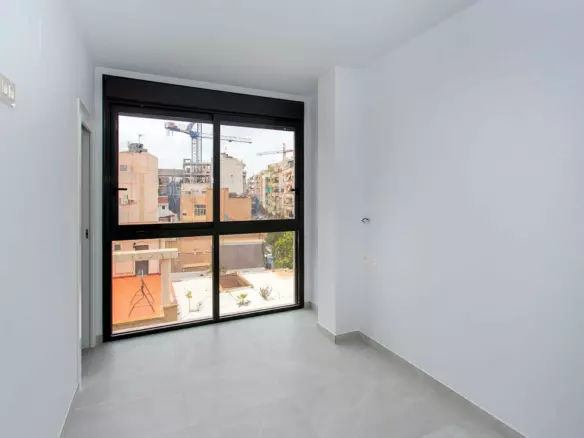 2-bedroom Apartment In Torrevieja, Spain (86 M²)