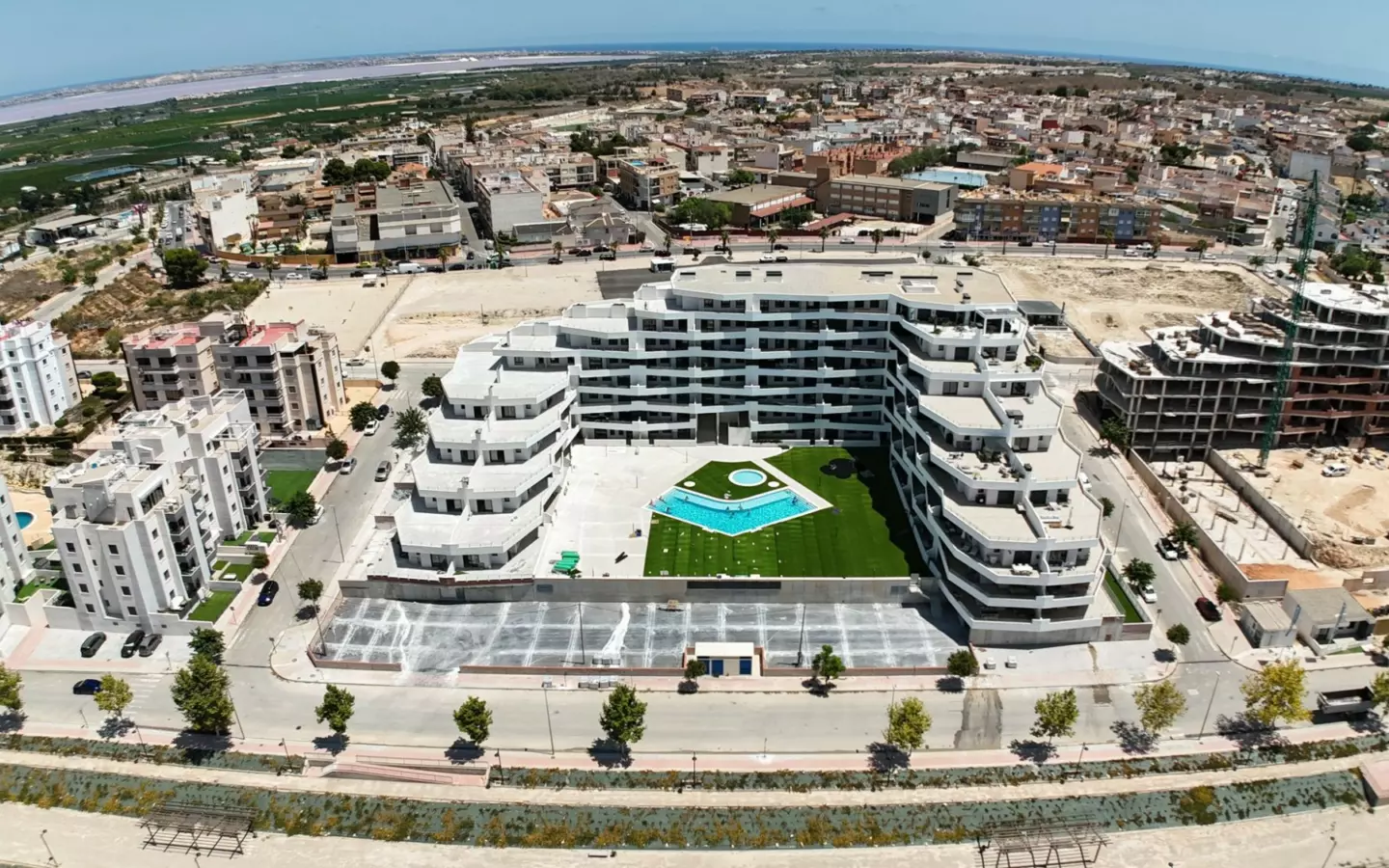 2-bedroom Property In San Miguel De Salinas, Spain (75 M²)