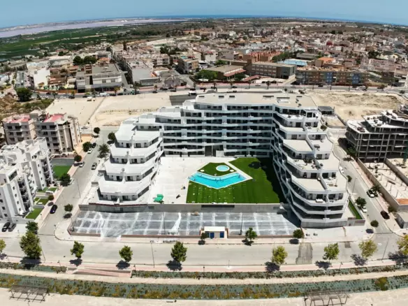 2-bedroom Property In San Miguel De Salinas, Spain (75 M²)