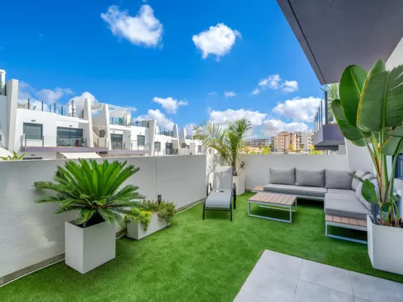 2-bedroom Apartment In San Miguel De Salinas, Spain (65 M²)