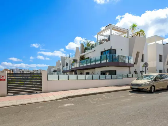 2-bedroom Apartment In San Miguel De Salinas, Spain (65 M²)