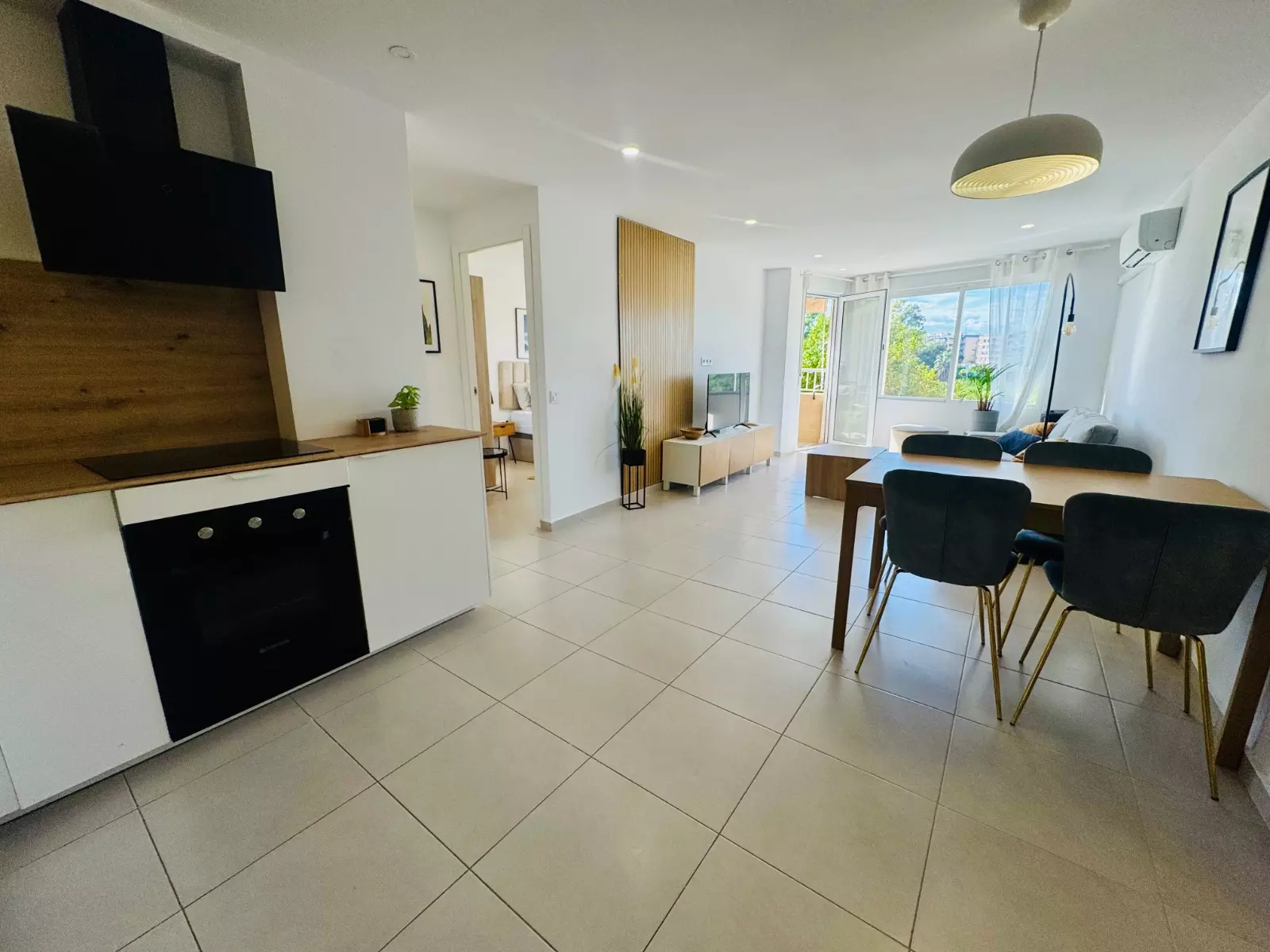 3-bedroom Property In Torrevieja, Spain (85 M²)