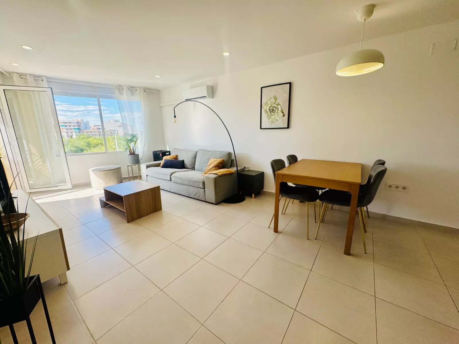 3-bedroom Property In Torrevieja, Spain (85 M²)