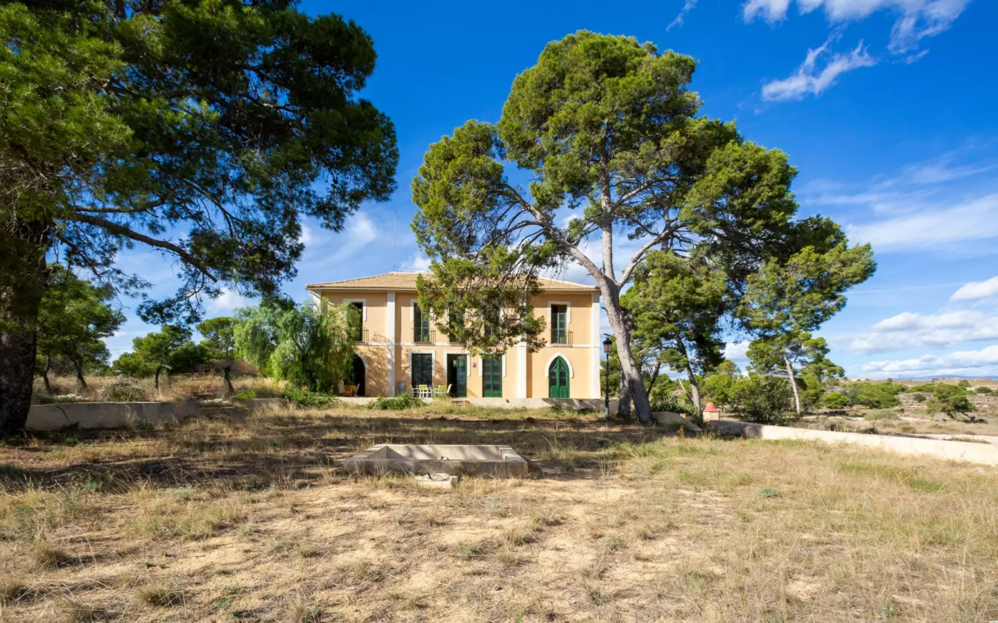 7-bedroom Villa In Alicante, Spain (560 M²)