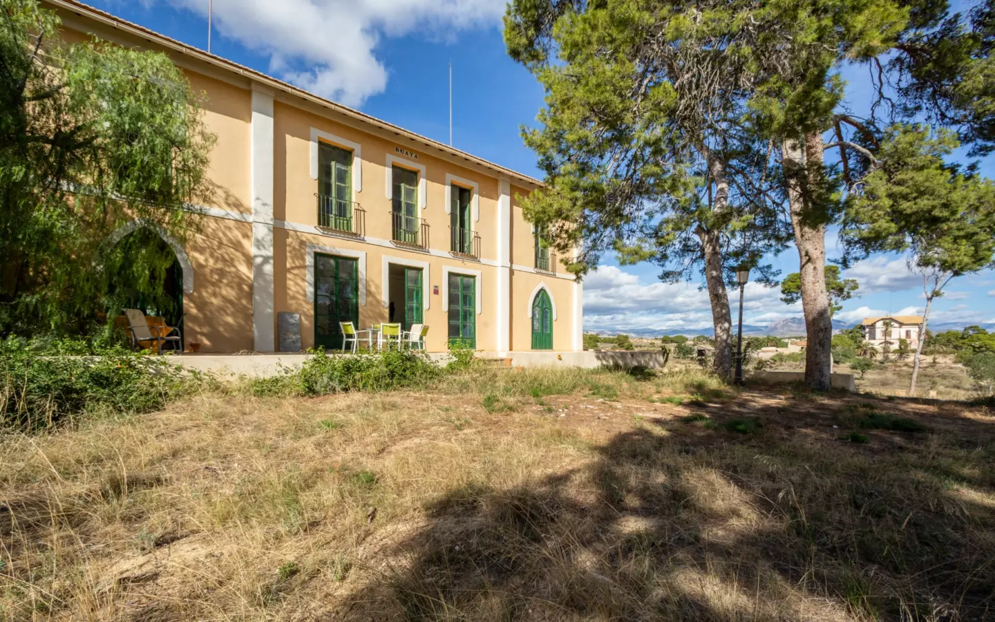 7-bedroom Villa In Alicante, Spain (560 M²)
