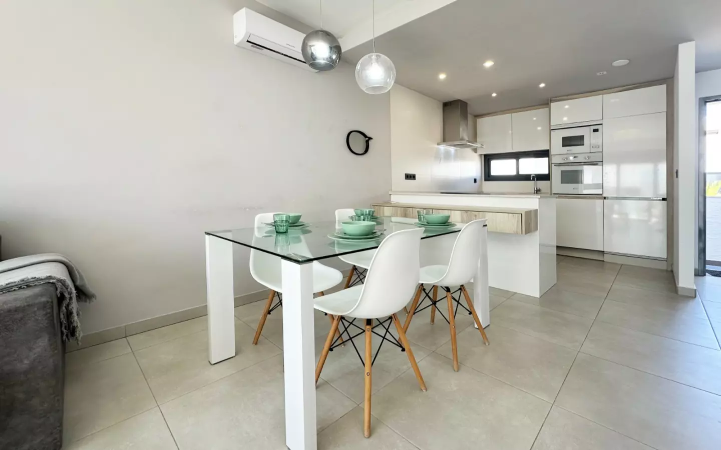 2-bedroom Apartment In Guardamar Del Segura, Spain (75 M²)