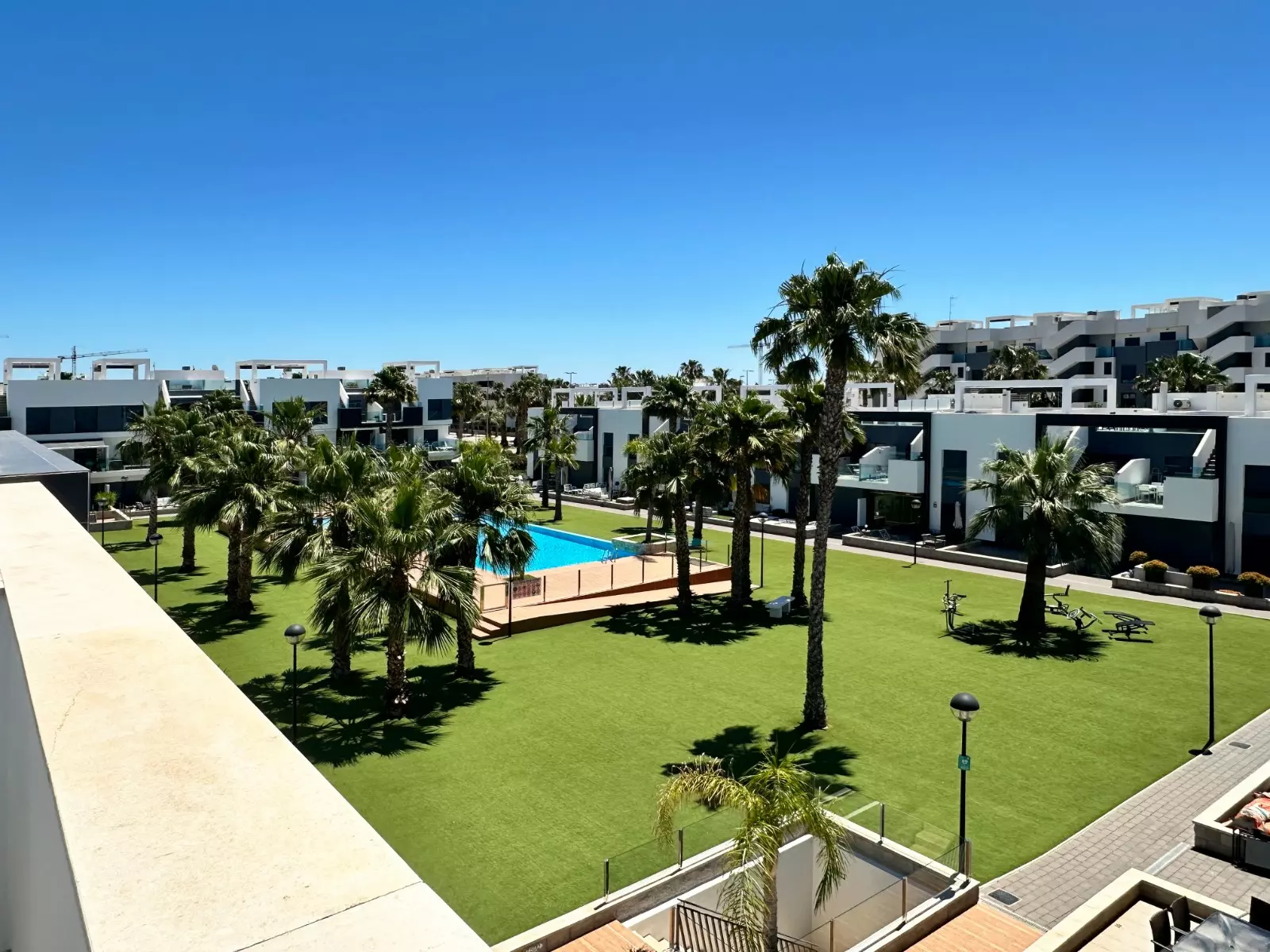 2-bedroom Apartment In Guardamar Del Segura, Spain (75 M²)