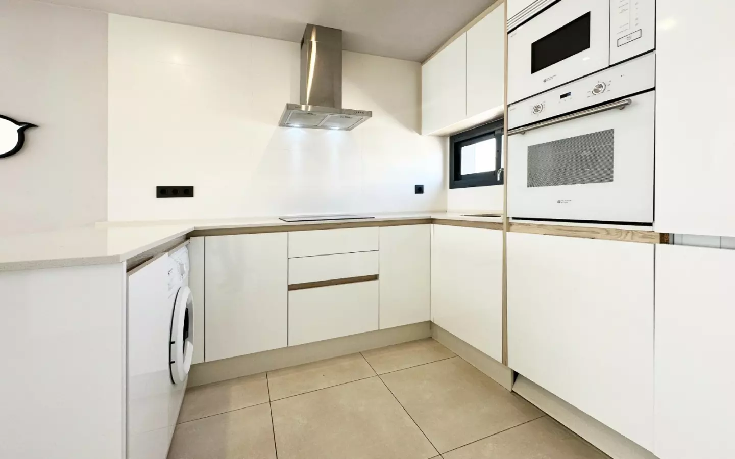2-bedroom Apartment In Guardamar Del Segura, Spain (75 M²)