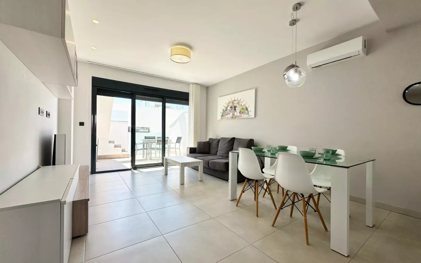 2-bedroom Apartment In Guardamar Del Segura, Spain (75 M²)