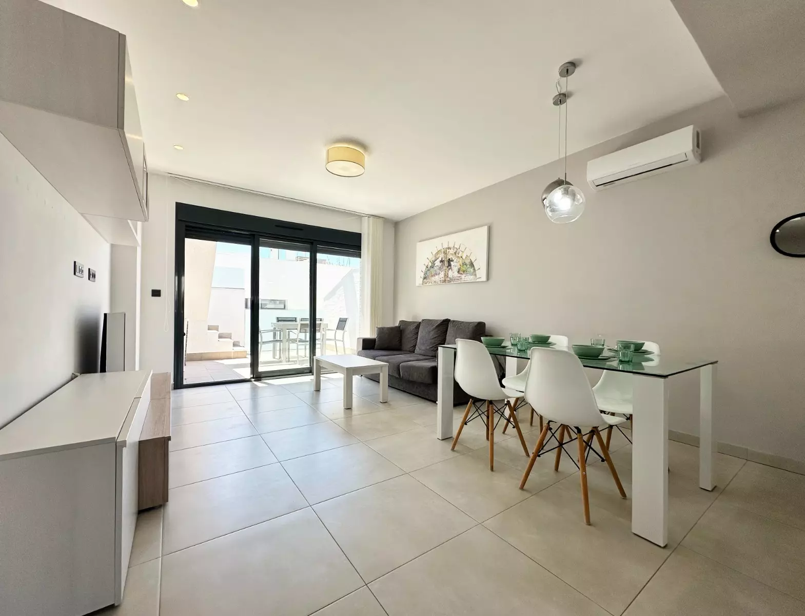 2-bedroom Apartment In Guardamar Del Segura, Spain (75 M²)