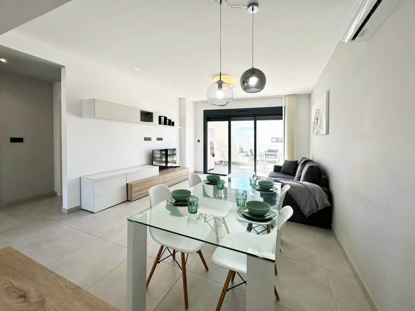 2-bedroom Apartment In Guardamar Del Segura, Spain (75 M²)