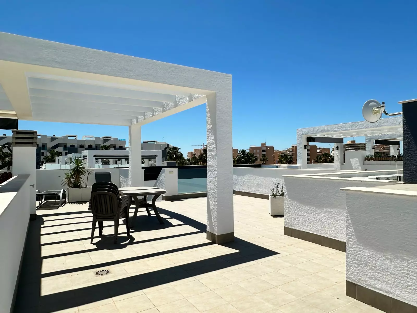 2-bedroom Apartment In Guardamar Del Segura, Spain (75 M²)