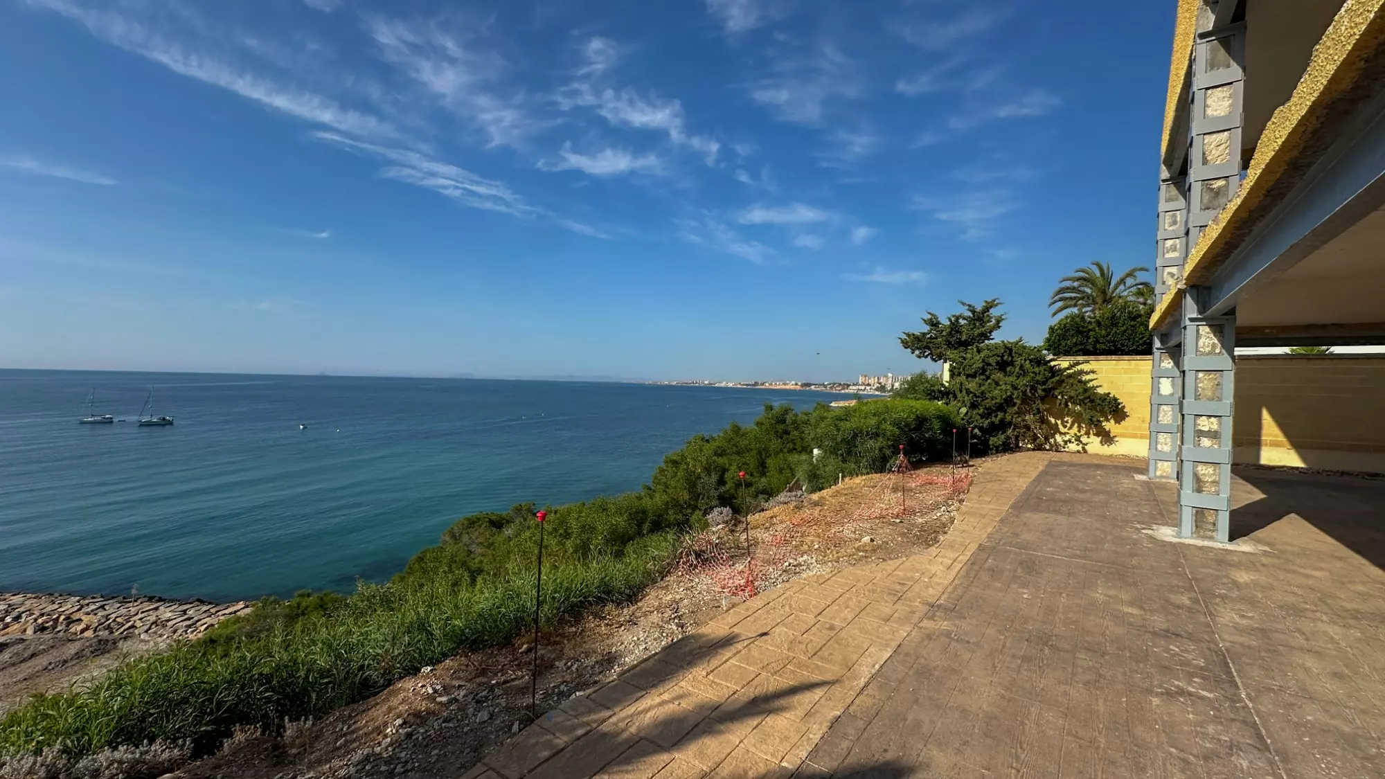 5-bedroom Villa In Cabo Roig, Spain (668 M²)