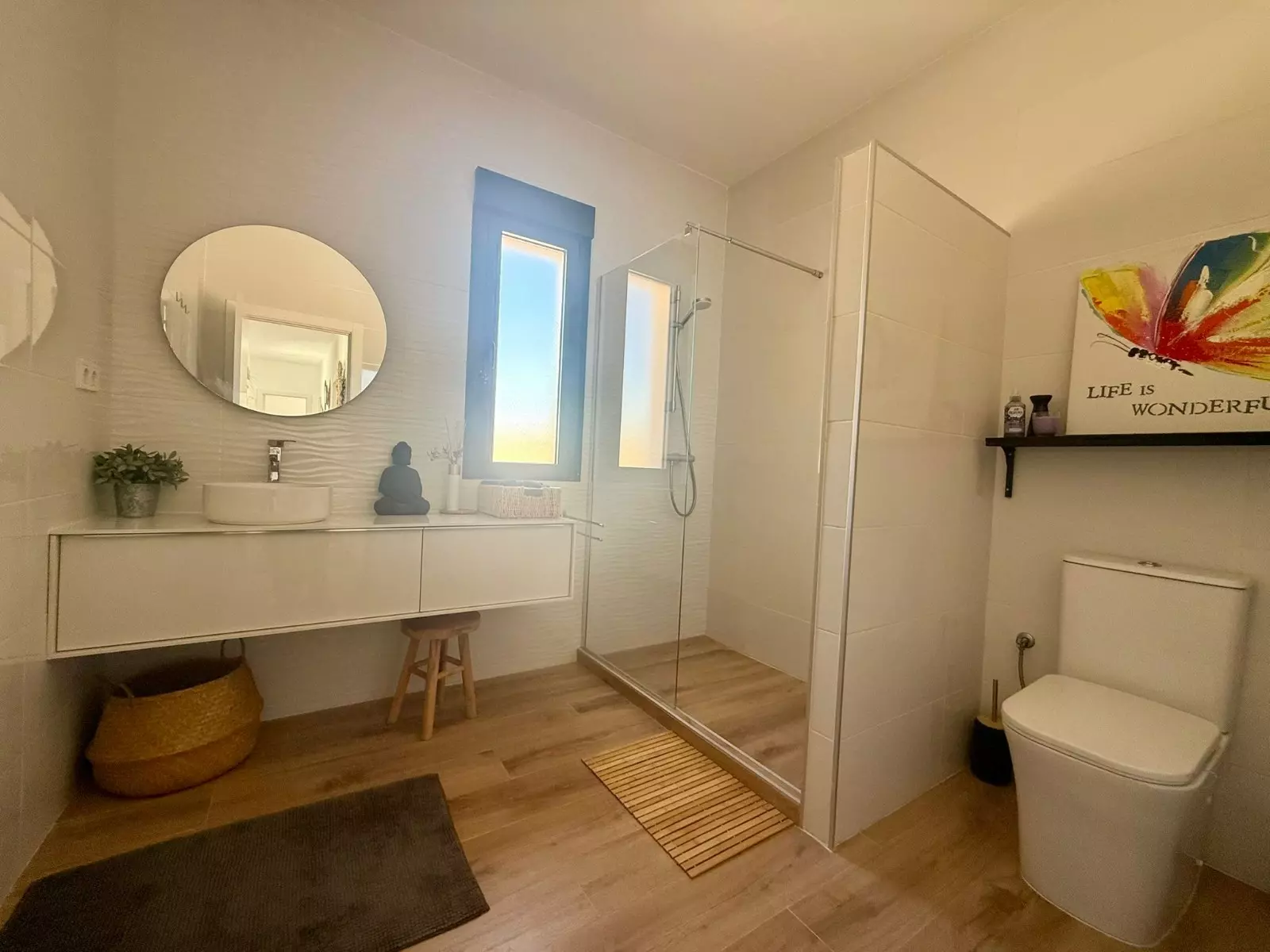 3-bedroom Villa In Pinoso, Spain (175 M²)