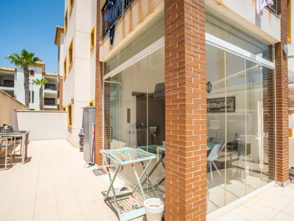 2-bedroom Apartment In Guardamar Del Segura, Spain (70 M²)