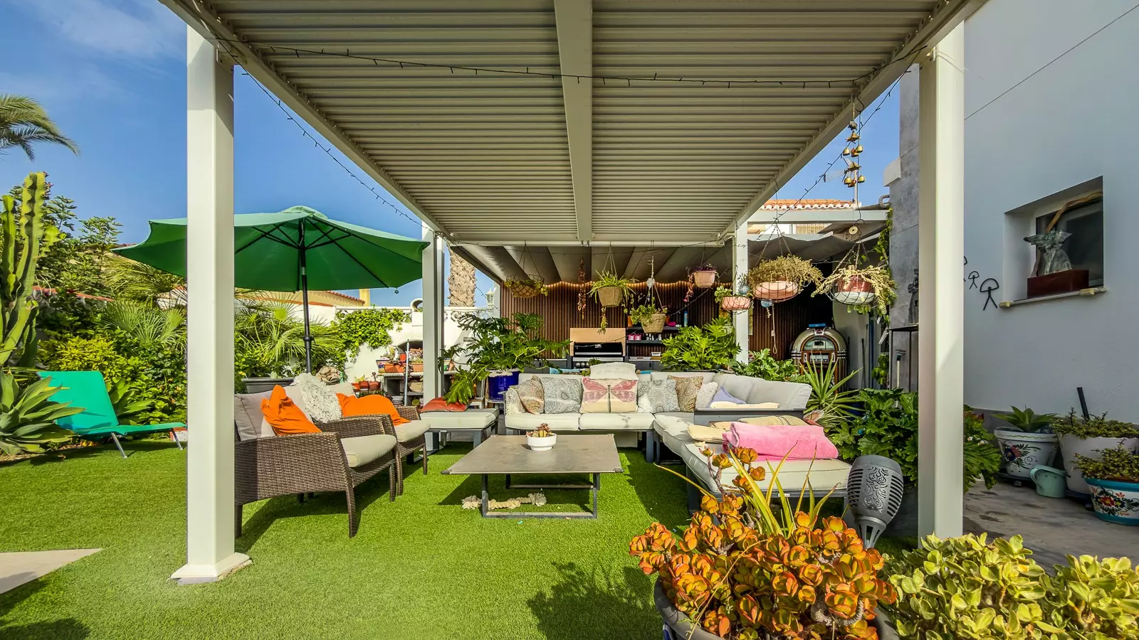 2-bedroom Villa In Torrevieja, Spain (130 M²)