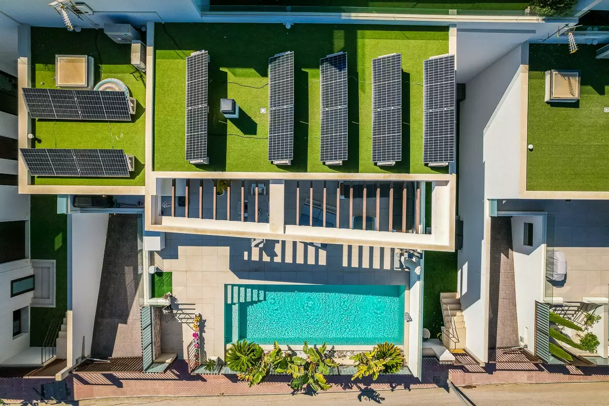 4-bedroom Villa In Rojales, Spain (203 M²)