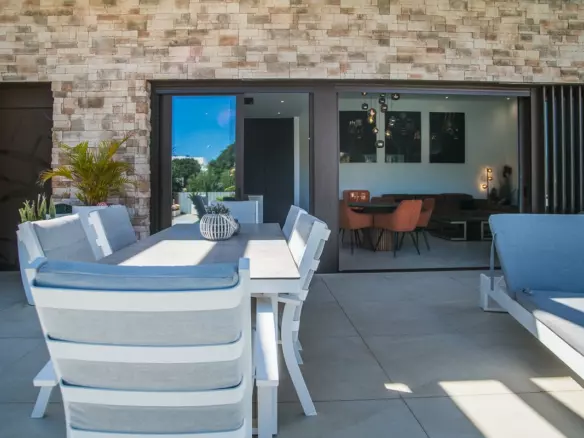 4-bedroom Villa In Rojales, Spain (203 M²)