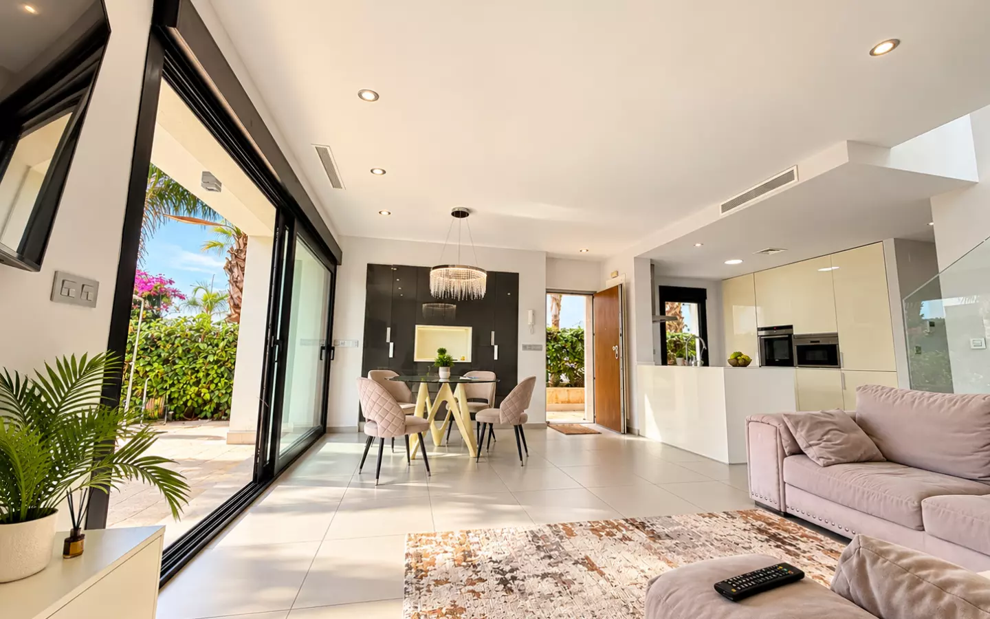 3-bedroom Villa In Ciudad Quesada, Spain (125 M²)