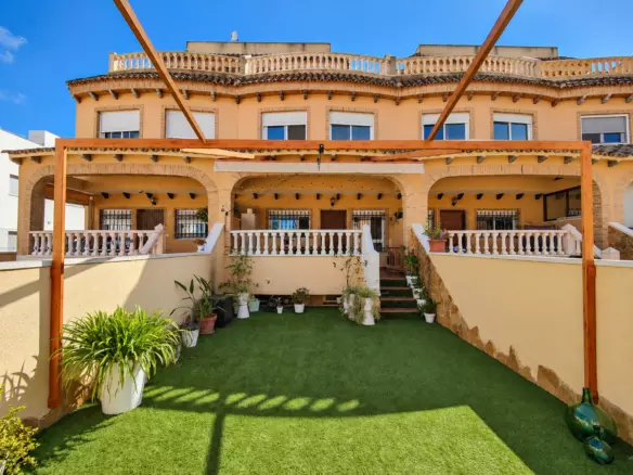 4-bedroom Town House In Guardamar Del Segura, Spain (108 M²)