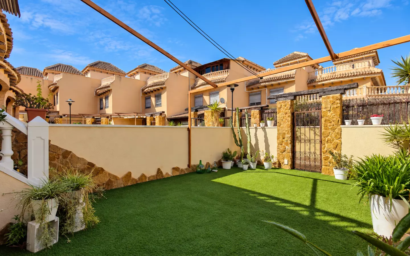 4-bedroom Town House In Guardamar Del Segura, Spain (108 M²)