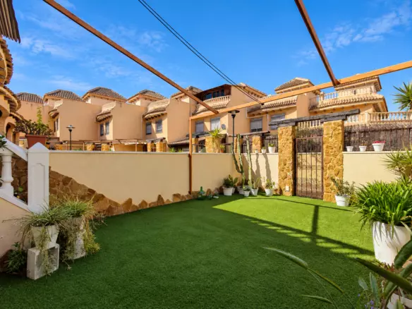 4-bedroom Town House In Guardamar Del Segura, Spain (108 M²)