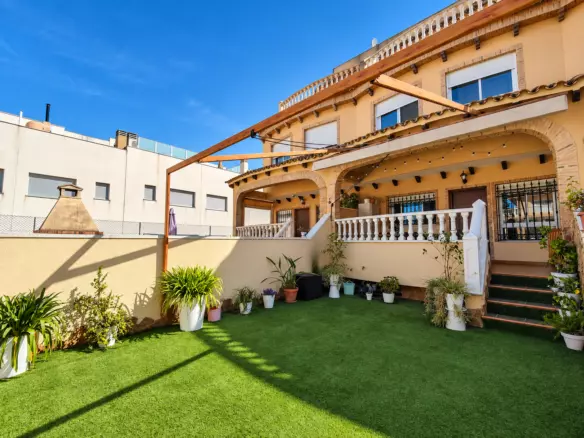 4-bedroom Town House In Guardamar Del Segura, Spain (108 M²)