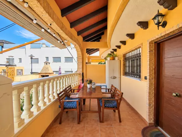 4-bedroom Town House In Guardamar Del Segura, Spain (108 M²)