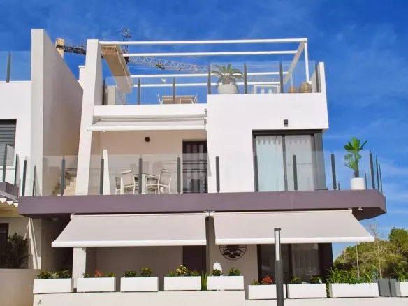 2-bedroom Property In San Miguel De Salinas, Spain (70 M²)