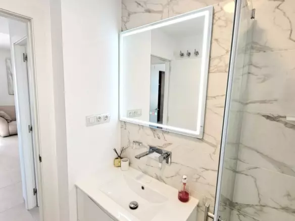2-bedroom Property In San Miguel De Salinas, Spain (70 M²)