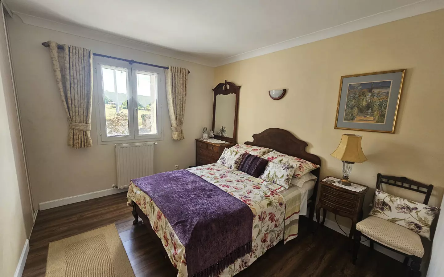 5-bedroom House In Busserolles, France (191 M²)