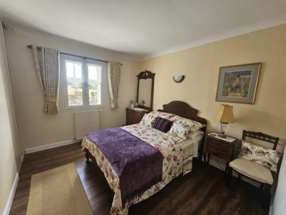 5-bedroom House In Busserolles, France (191 M²)