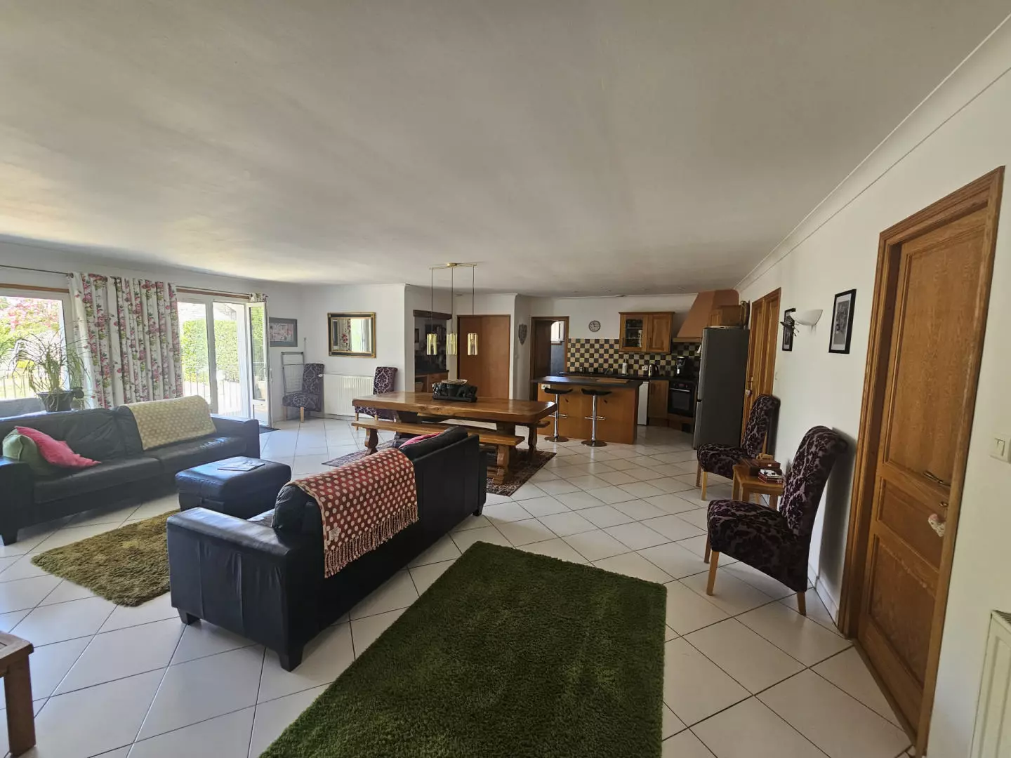 property_image_1nxyrxfnab_20261010060547-09f9c5 5-bedroom House In Busserolles, France (191 M²)