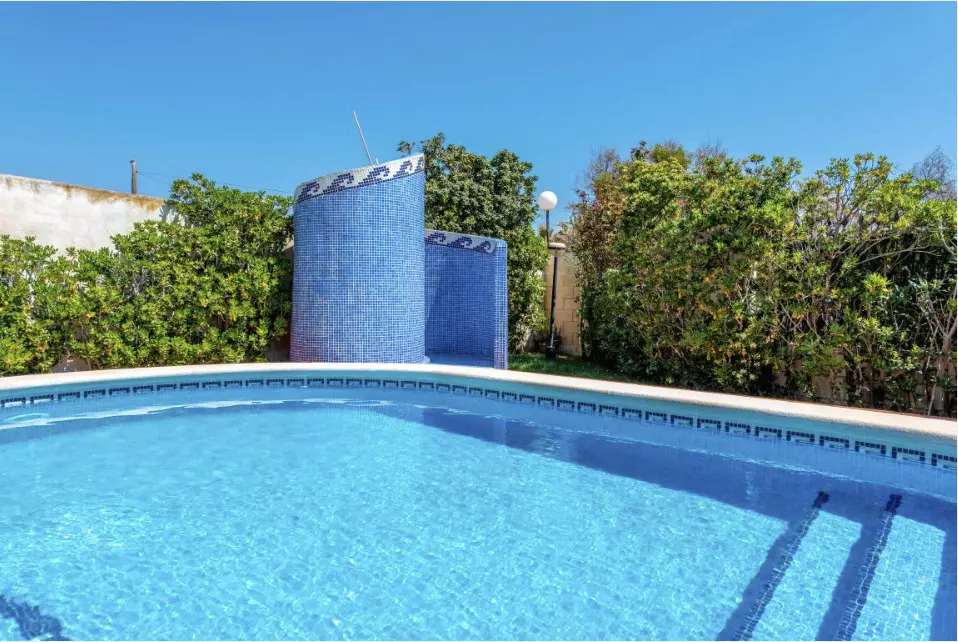 6-bedroom Villa In Torrevieja, Spain (440 M²)