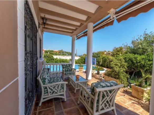 6-bedroom Villa In Torrevieja, Spain (440 M²)