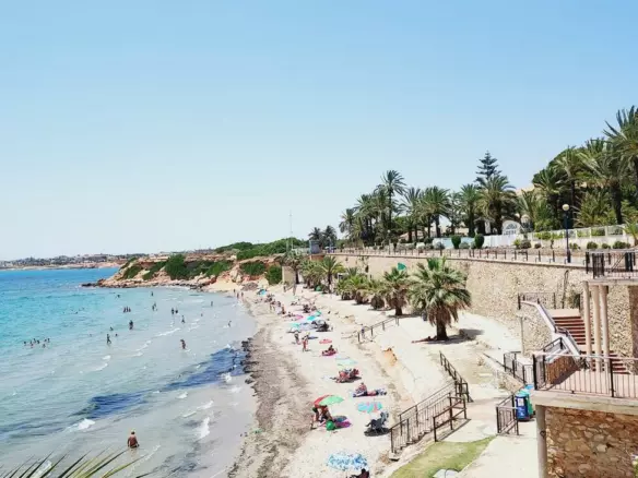 4-bedroom Villa In Orihuela Costa, Spain (110 M²)