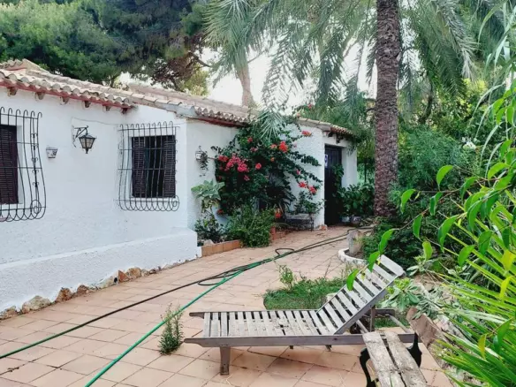4-bedroom Villa In Orihuela Costa, Spain (110 M²)