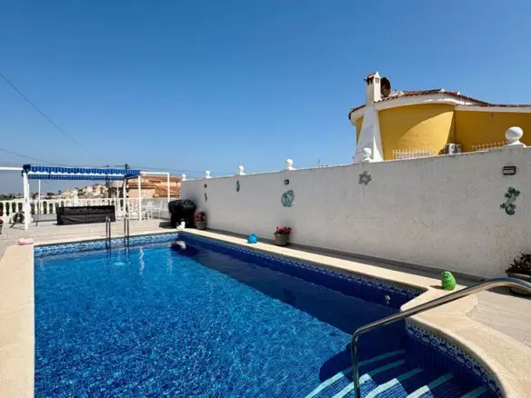 3-bedroom Villa In Rojales, Spain (146 M²)