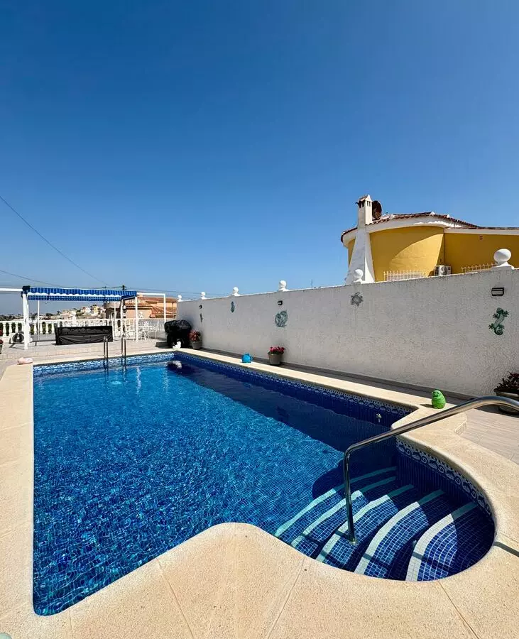 3-bedroom Villa In Rojales, Spain (146 M²)