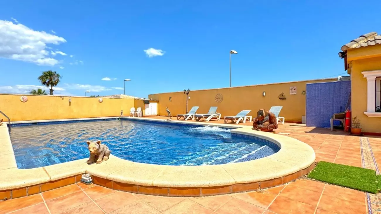 6-bedroom Villa In Torrevieja, Spain