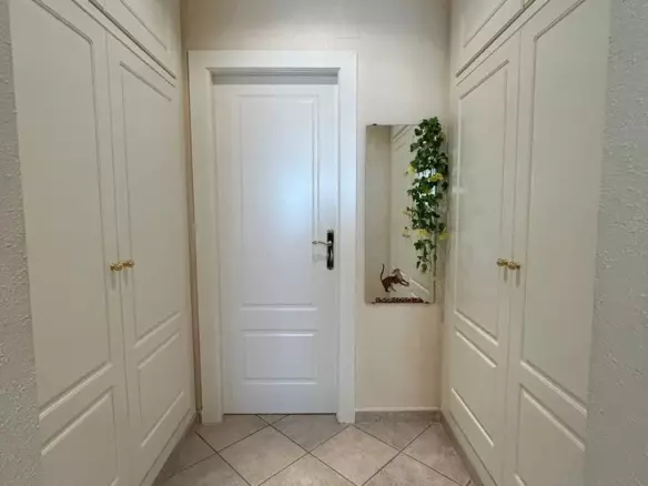 3-bedroom Villa In Torrevieja, Spain (292 M²)