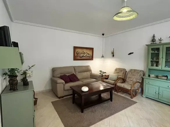 3-bedroom Villa In Torrevieja, Spain (292 M²)