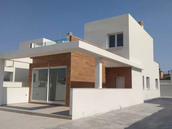3-bedroom Property In Torrevieja, Spain (407 M² Plot)