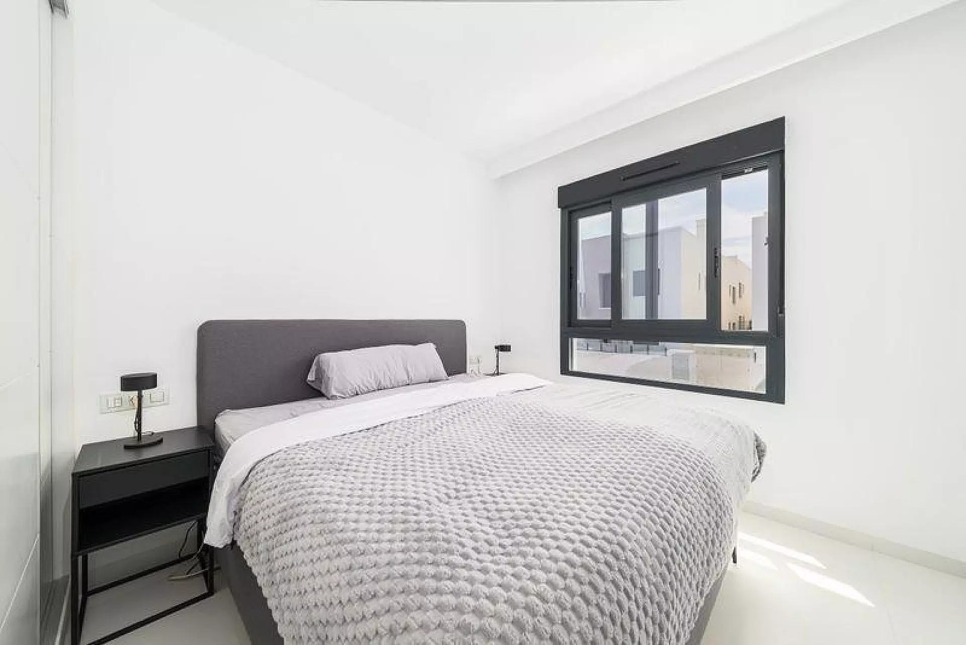 3-bedroom Apartment In San Miguel De Salinas, Spain (85 M²)