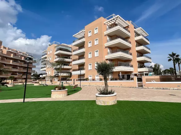 3-bedroom Apartment In Rojales, Spain (101 M²)