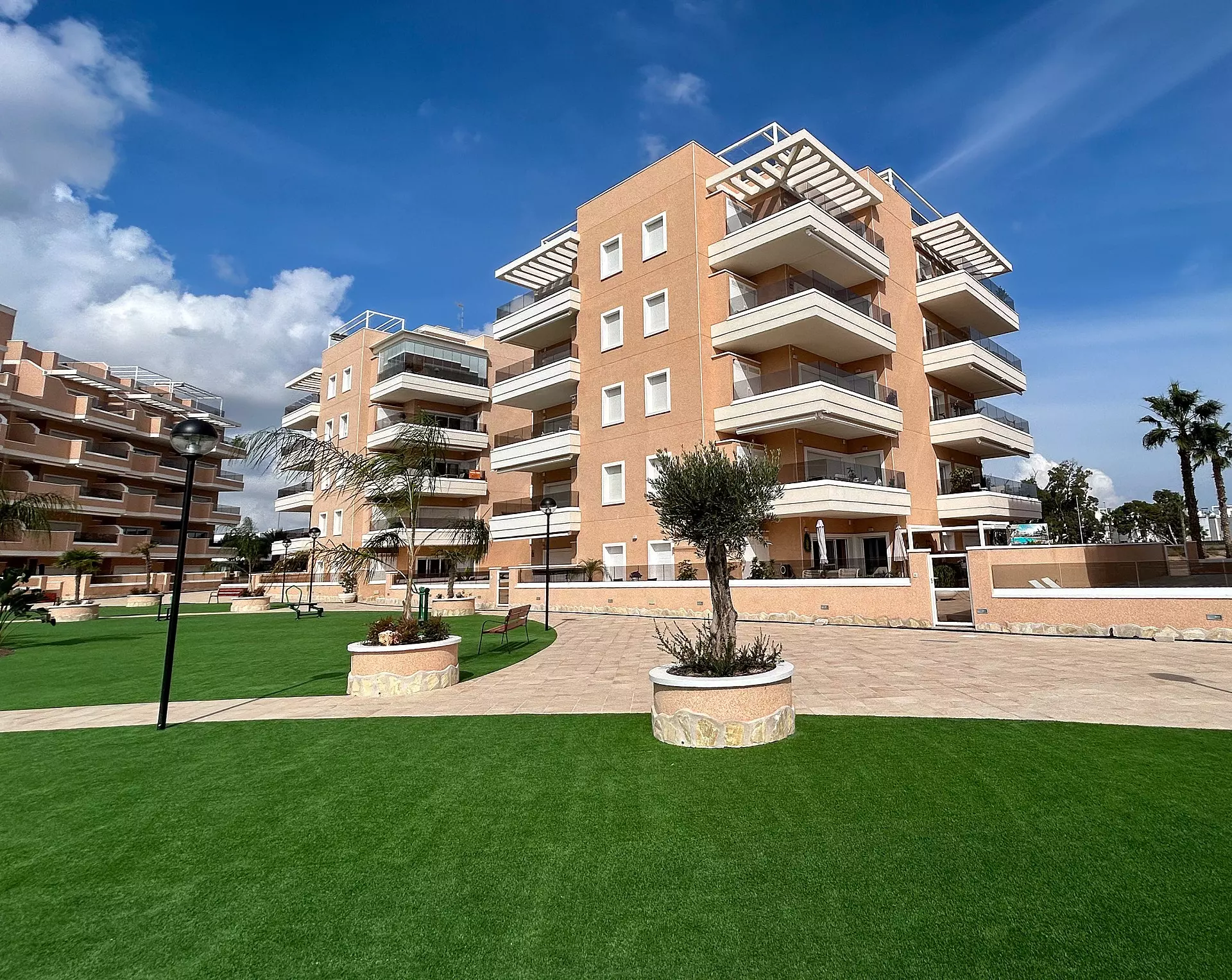 3-bedroom Apartment In Rojales, Spain (101 M²)