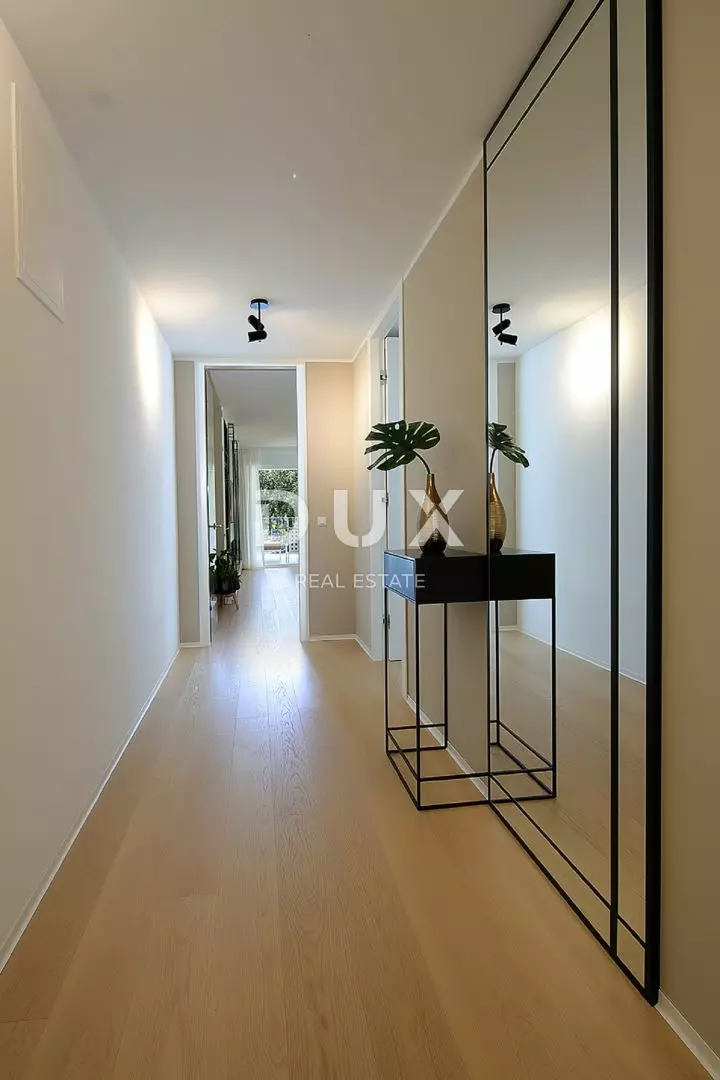 2-bedroom Apartment In Ičići, Croatia (128 M²)