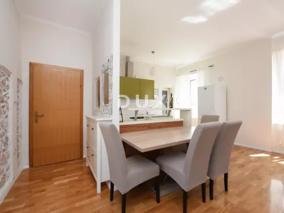 1-bedroom Apartment In Kolovare, Croatia (68 M²)