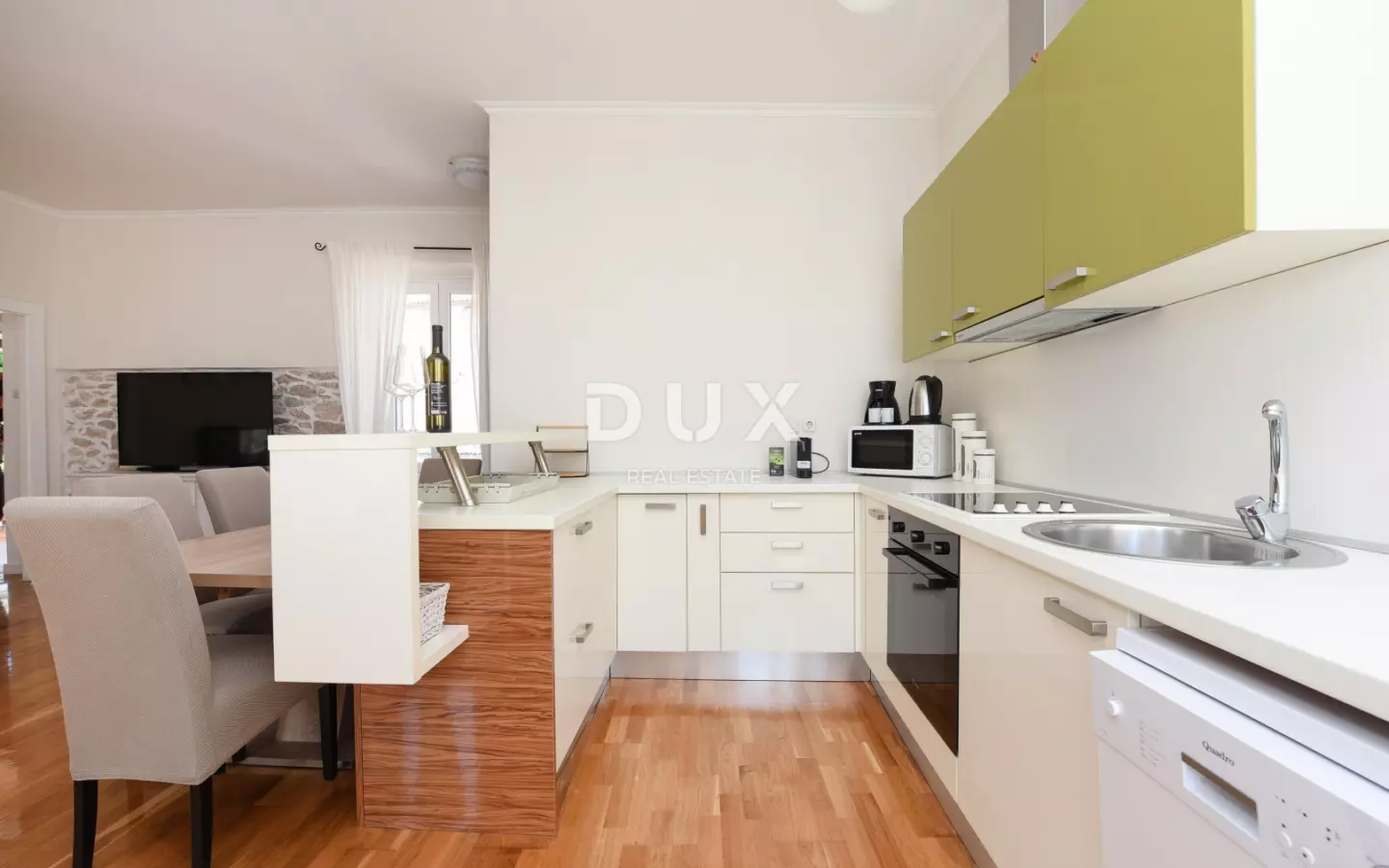 1-bedroom Apartment In Kolovare, Croatia (68 M²)